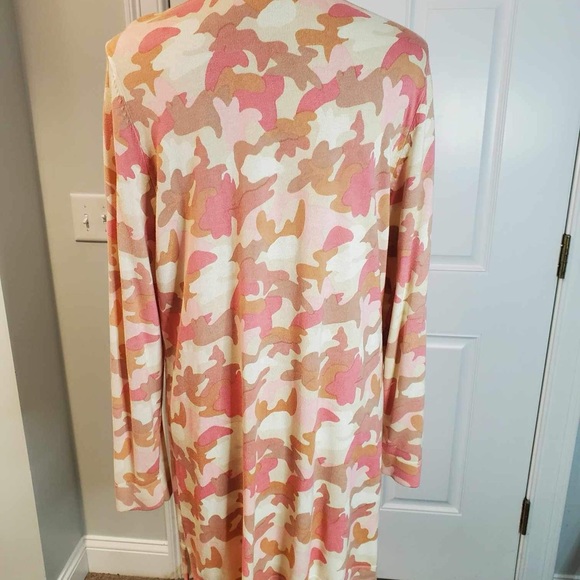 Isaac Mizrahi Cardigan - Picture 2 of 6